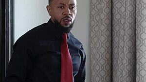 Peguei o Negro Tomando Banho e Ele Gozou