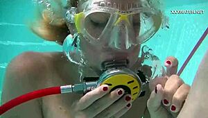 Man, Cruz gives blowjobs in the pool, cum just everywhere underwater!