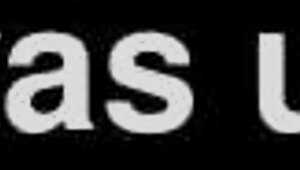 Alexandria Riley kampüs polisi tarafından utanç verici backstage sahnede soyma araması yaşıyor