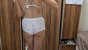 Natural Body Of Stepsister Makes Dick Hard Her Tight Pussy Farts When Penetrated