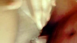 Sundaydogood614 shows her shaved pussy in this update