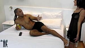 Come mi culo o no pago TV del fútbol, dice esta brasileña ebony latina