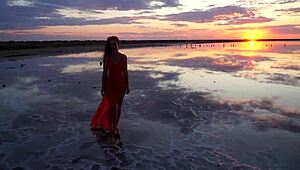 Walk On Red Sunset Of Elton Salt Lake?