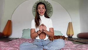 Tutorial Comparing Foreskin And Circumcised Penises With Roxy Fox