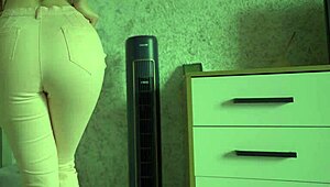 Female Desperation In Jeans