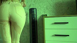 Female Desperation In Jeans