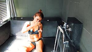 Wet Asian Brunette Fingers Herself In Whirlpool