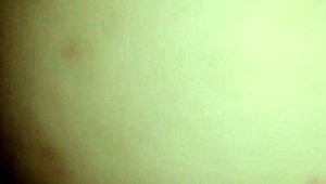 Comendo ninfeta safada na hidromassagem do motel, bunda marcada e gozei fundo