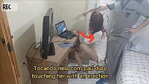 Aku Kena Pancut Bontot Dari Tukang Solek Naughty Rumah Sunyi