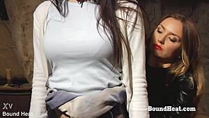 ทาสเลสเบี้ยนอกตู้ใหญ่โดนสตรองแบล็คใหญ่เย็ดหี 😘