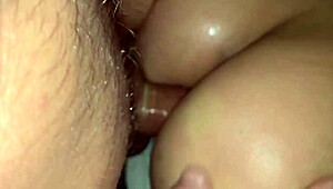 a primeira sentada no britanico e so o comecinho com pernas transsexuais e crossdressing sexy