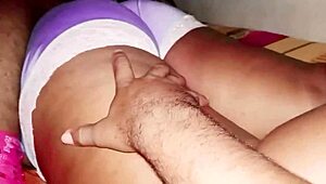 A Bunda Grande Da Minha Madrasta E A Buceta Molhada