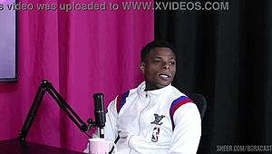 i get my pussy licked and give handjob in swingers couple lingerie