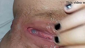 Curvy Argentine vagina gets cumshot