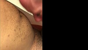 Does this MILF give best blowjobs to BBC?