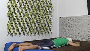 I fuck my stepmother's ass, she's submissive and pretty