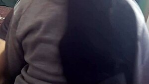 Kollegestudent ber om oppladningsgave for fitte