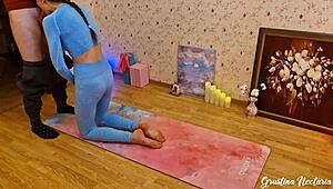 Fucked my yoga addicted girl hard!