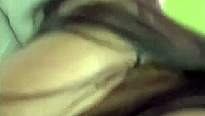 كنت راجعه من بحرى و سواق المشروع طلع معايا الشقة زبره نار المتناك متعنى اوى ركب على طيازى فشخ كسمى