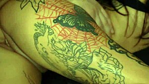 i archive my first anal with huge cock