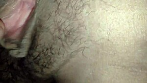 แหกหีเลียเม็ดแตดสาวใหญ่จนน้ำแตกใส่หี Pornstar With Wet Shaved Tight Pussy Fucking