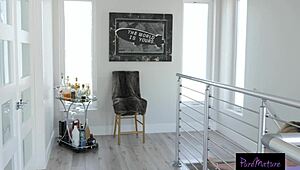 Hot MILF lets daughter's FRIEND POUND her ASSHOLE