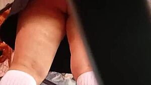 숨겨진 계부, 학생 업스커트 치마 녹화