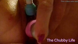 Intense pussy masturbation