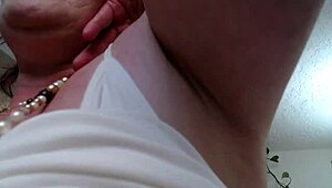 i'm dawnskye1962, sexy pawg, letting you explore my body from armpits to ass and under boob