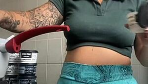 i love flashing my swollen big pussy