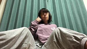 Japon amatör tokat atarak mastürbasyon şovu yapıyor