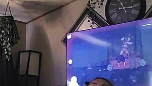 Goldielox coli memek di celana dalam