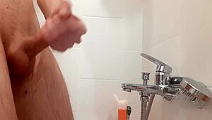 shysam4 update with small cock ball kicking in shower 😜