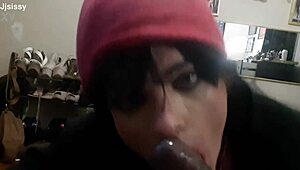 Tranny Sucking A Bbc In Style