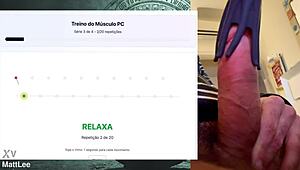 Powerful 19cm cock lasts hours in exercise