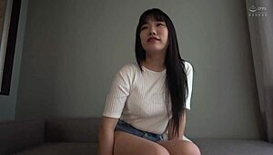 リアルkカップの超巨乳コスプレイヤーとイチャラブハメ撮り キャットスーツ&童貞を殺すセーターで童貞以外も悩殺 射精感を高める積極的な腰遣い&舌遣い 強調されるダイナマイトボディ