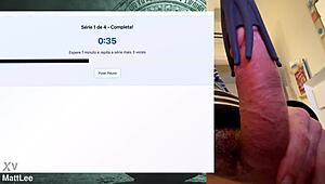 Powerful 19cm cock lasts hours in exercise