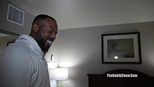 munn blaxxx gets her tight pussy fucked by jovan jordan in the garage