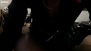 Tranny Sucking A Bbc In Style