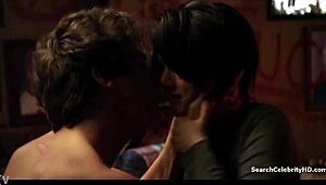 Laura Wiggins Appears in Shameless Season 1 Episode 12 from 2011 with Notable Scenes