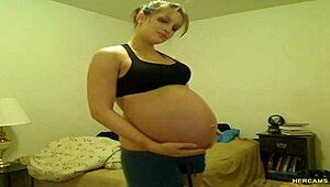 Pregnnt Tori Taylor Blue Shorts