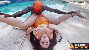 Josie Jaxxon pussy fucked by Rome Major 😍