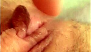 Wet Pussy Amateur Plays With Toys In Detailed Masturbation