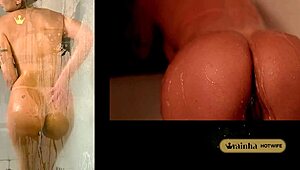 tomando aquele banho gostoso e provocando o fot�grafo