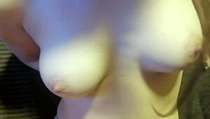 Foreversweetx Masturbates in Online Chat! Watch Her Fingering and Showing Tits!