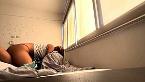 Wow, Hermanastra Está Celosa Su Hermano Se Folló A Su Amiga!