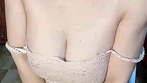 glasses-wearing vietnamese girl masturbates so enticingly 🔥