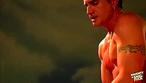 Öreg pasi cici puszipajtást csinál 18+ fiatalnak hegyi nyaraláson?