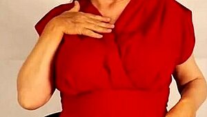 Busty giantess baba se zabavlja sa malim 18+ step-unukom