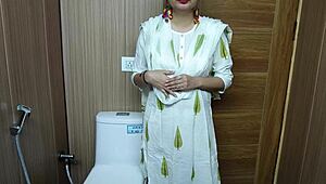 Taste my stepmom's pussy in the bathroom!